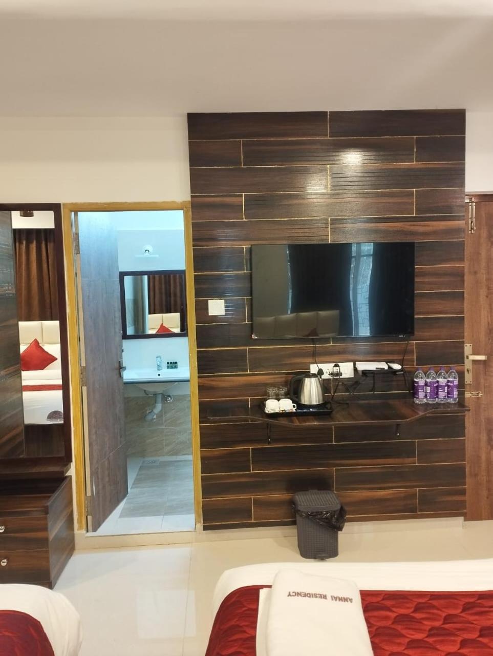 Annai Residency Hotel ฮอร์นีเบ็ชวา ภายนอก รูปภาพ